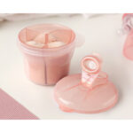 KIOKIDS DOSEUR DE LAIT EN POUDRE GIRATOIRE ROSE