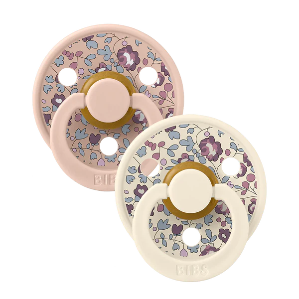BIBS Lot de 2 Tétines Rubber x Liberty Eloise Blush Mix - 6/18 Mois BIBS Lot de 2 Tétines Rubber x Liberty Eloise Blush Mix - 618 Mois